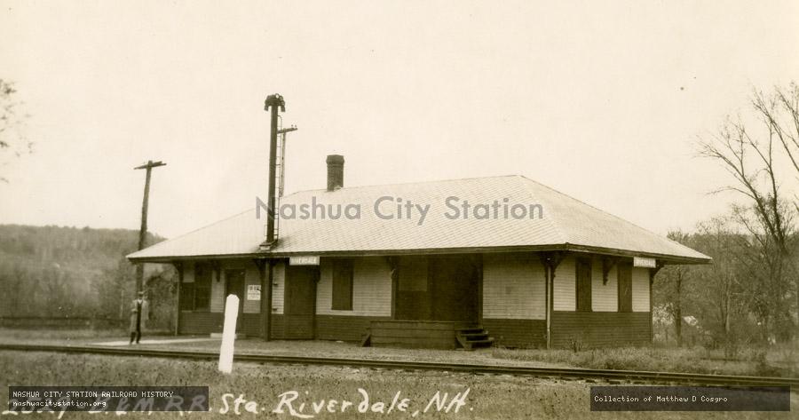 Postcard: Boston & Maine Railroad Station, Riverdale, N.H.